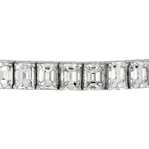12.41ct Emerald Cut Diamond Tennis Bracelet in Platinum in 7'