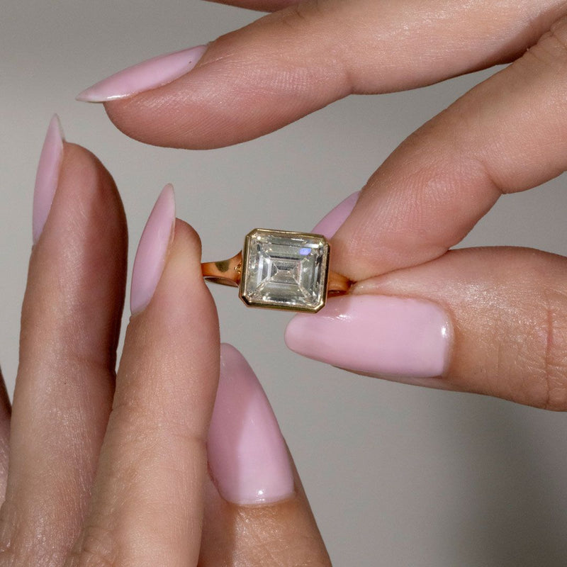 The Bezel Setting is one of the most durable styles of Engagement Ring Settings.