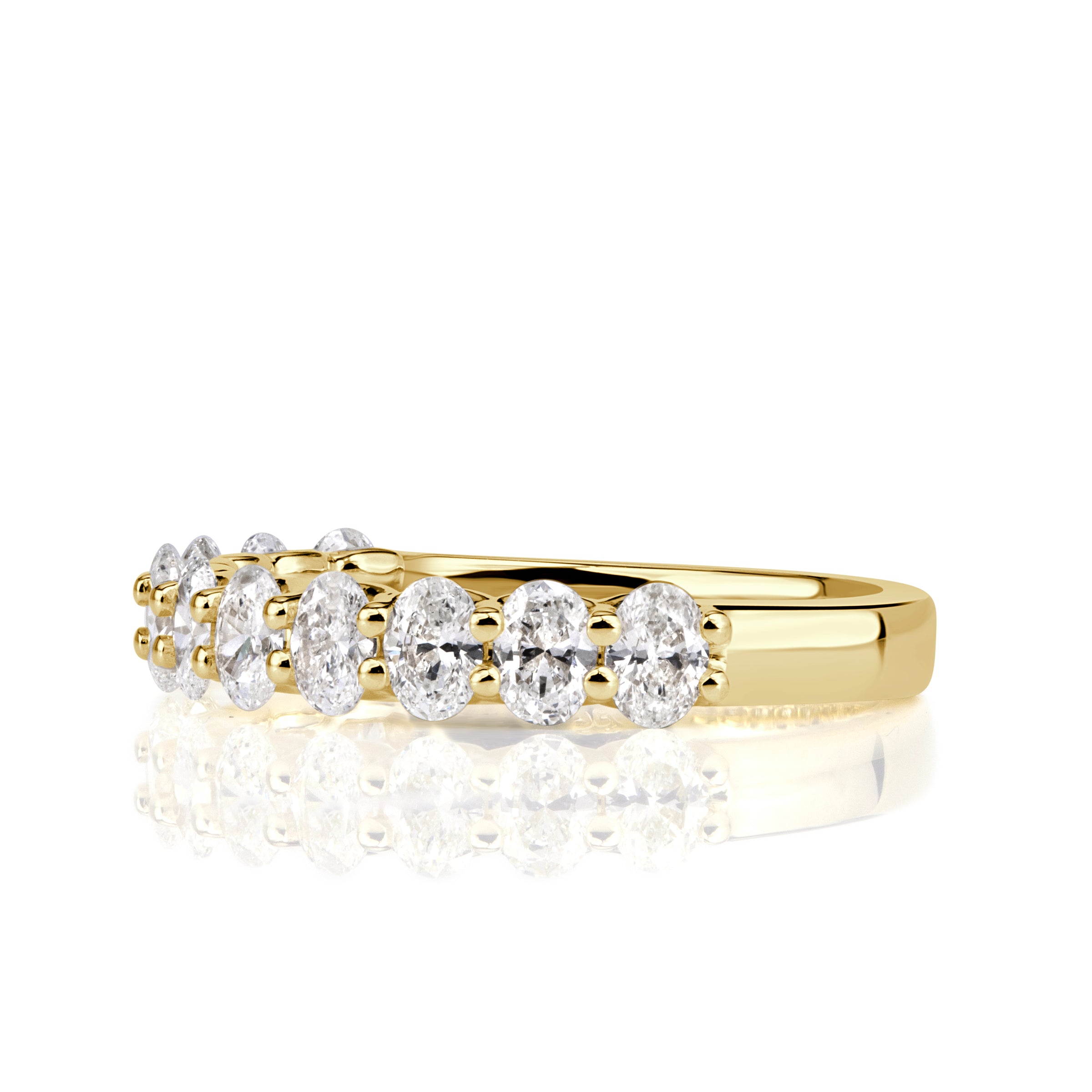 1.16ct Oval Cut Diamond Wedding Band in 18K Yellow Gold