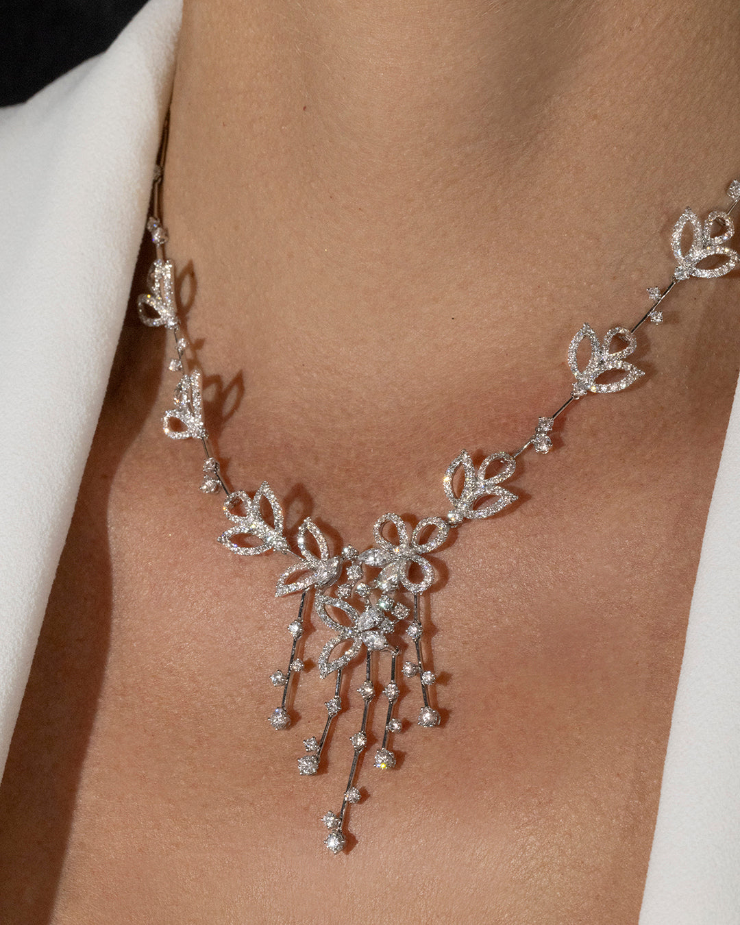 ♥DK♥ 6.11ct Fancy Round Brilliant Cut Diamond Necklace in 18k White