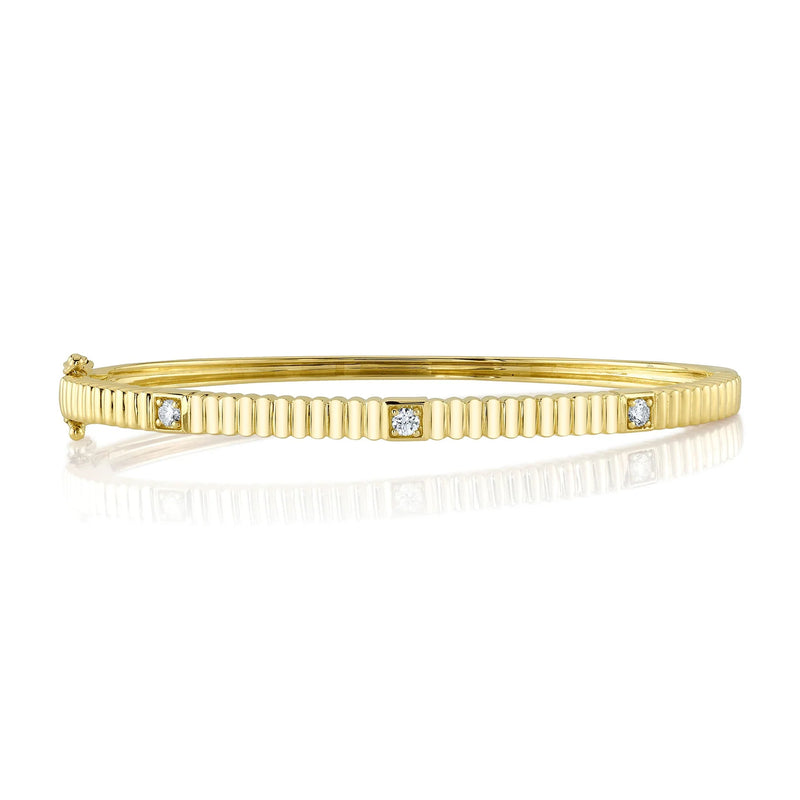 0.16ct Round Brilliant Cut Fluted Diamond Bangle Bracelet in 14k Yellow Gold