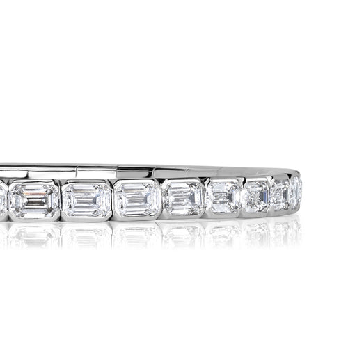 13.92ct Emerald Cut Diamond Stretch Bracelet in 18K White Gold