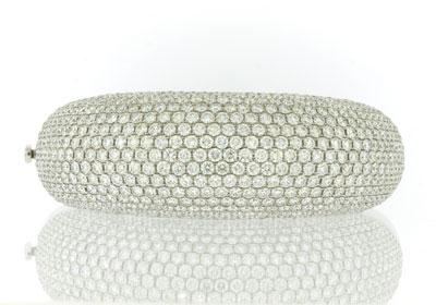 33.86ct Round Brilliant Cut Diamond Bangle