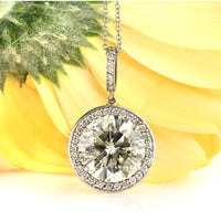 5.65ct Round Brilliant Cut Diamond Pendant