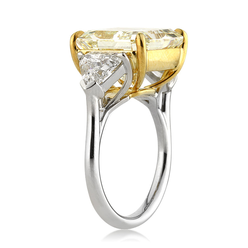 11.48ct Fancy Light Yellow Radiant Cut Diamond Engagement Ring