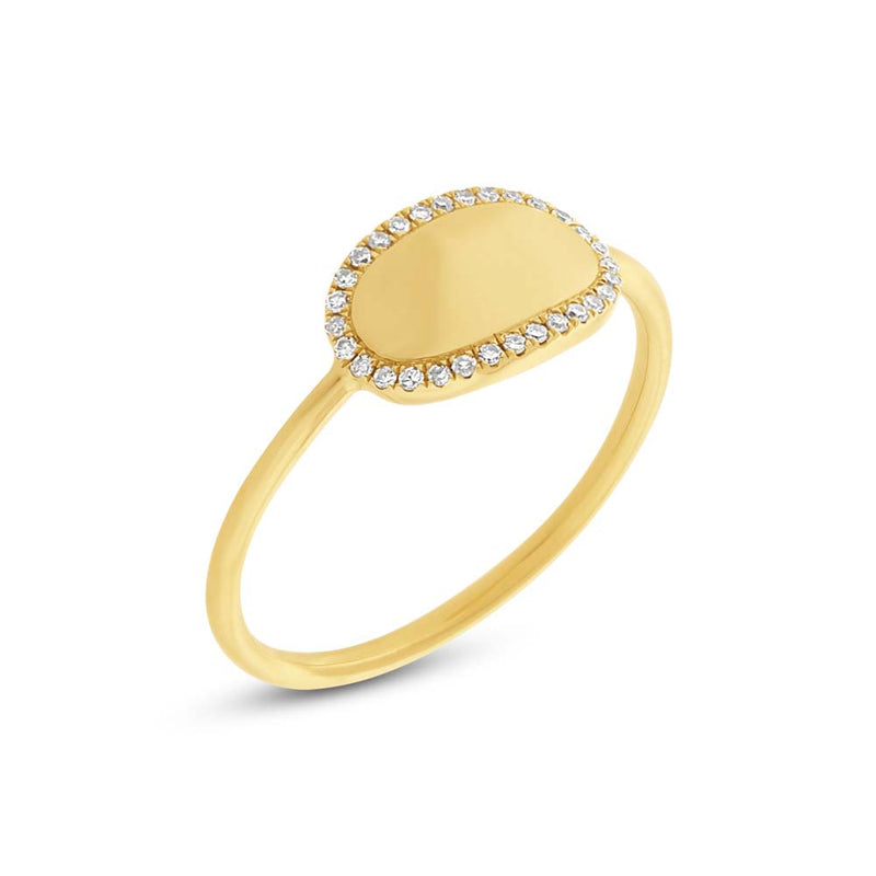 0.08ct Round Cut Diamond Signet Ring in 14k Yellow Gold