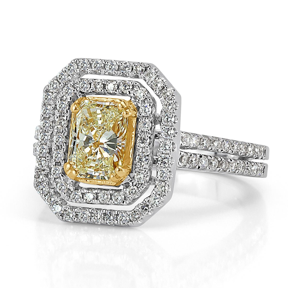 2.22ct Radiant Cut Diamond Engagement Ring