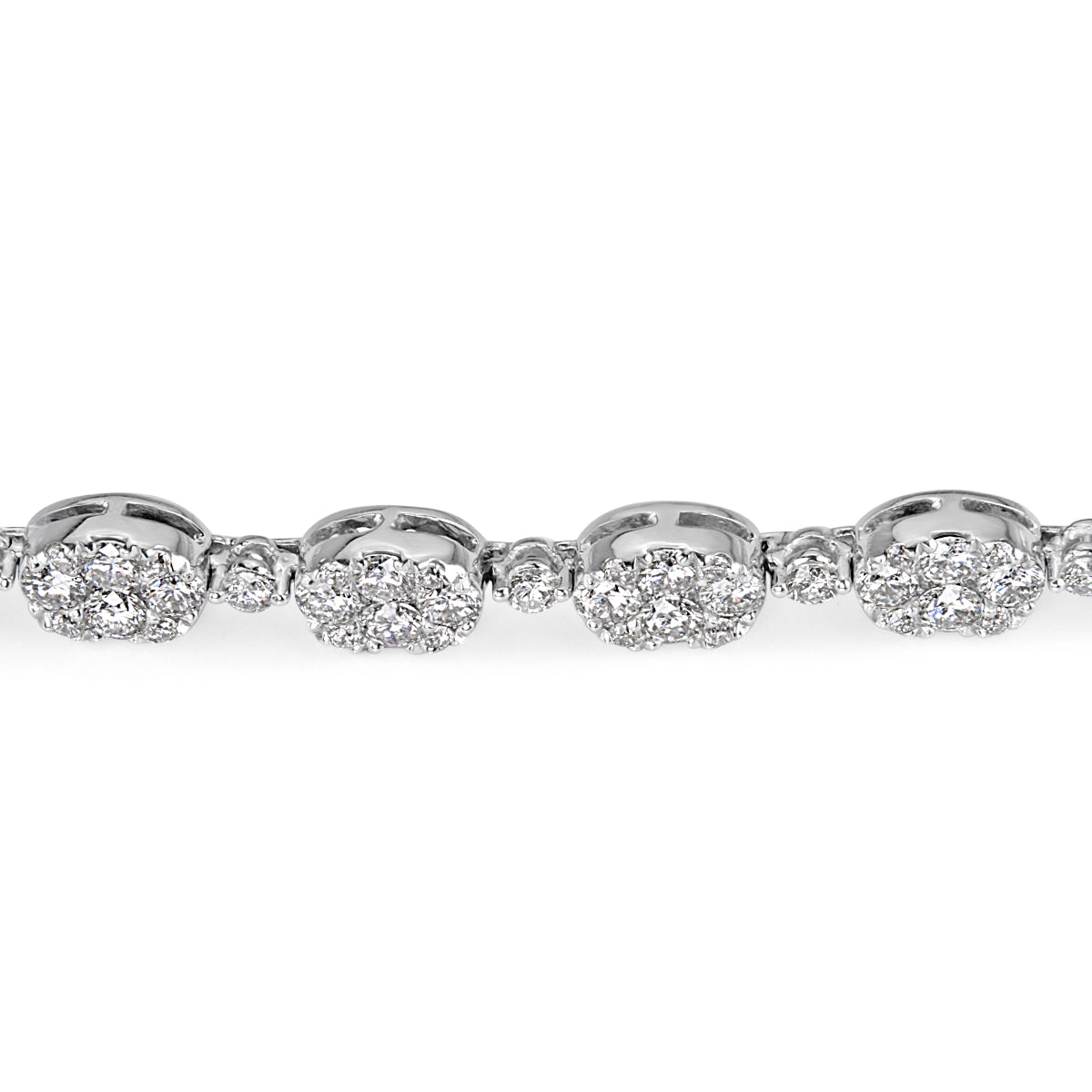 4.11ct Round Brilliant Cut Diamond Oval Shape Design Bracelet in 14k White Gold