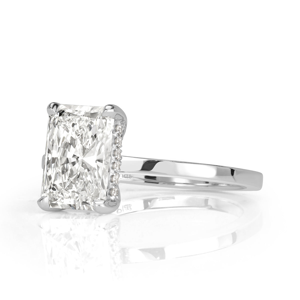 2.30ct Radiant Cut Diamond Engagement Ring