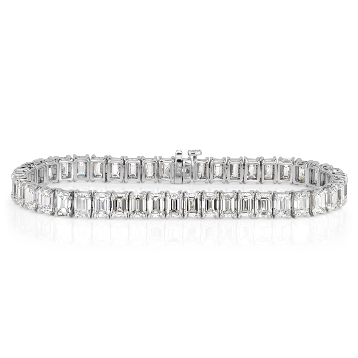 22.36ct Emerald Cut Diamond Tennis Bracelet in 18k White Gold in 7'