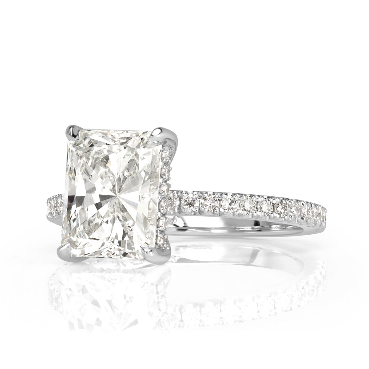 2.87ct Radiant Cut Diamond Engagement Ring