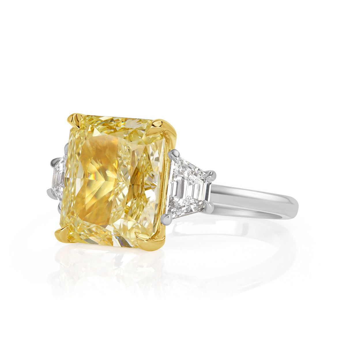 7.83ct Fancy Light Yellow Radiant Cut Diamond Engagement Ring