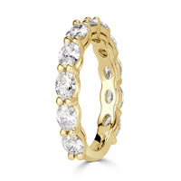 1.36ct Oval Cut Diamond Wedding Band in 18k Yellow Gold