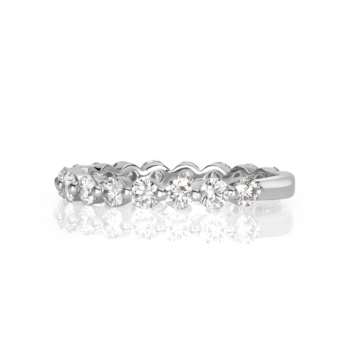 0.95ct Round Brilliant Cut Diamond Wedding Band in Platinum