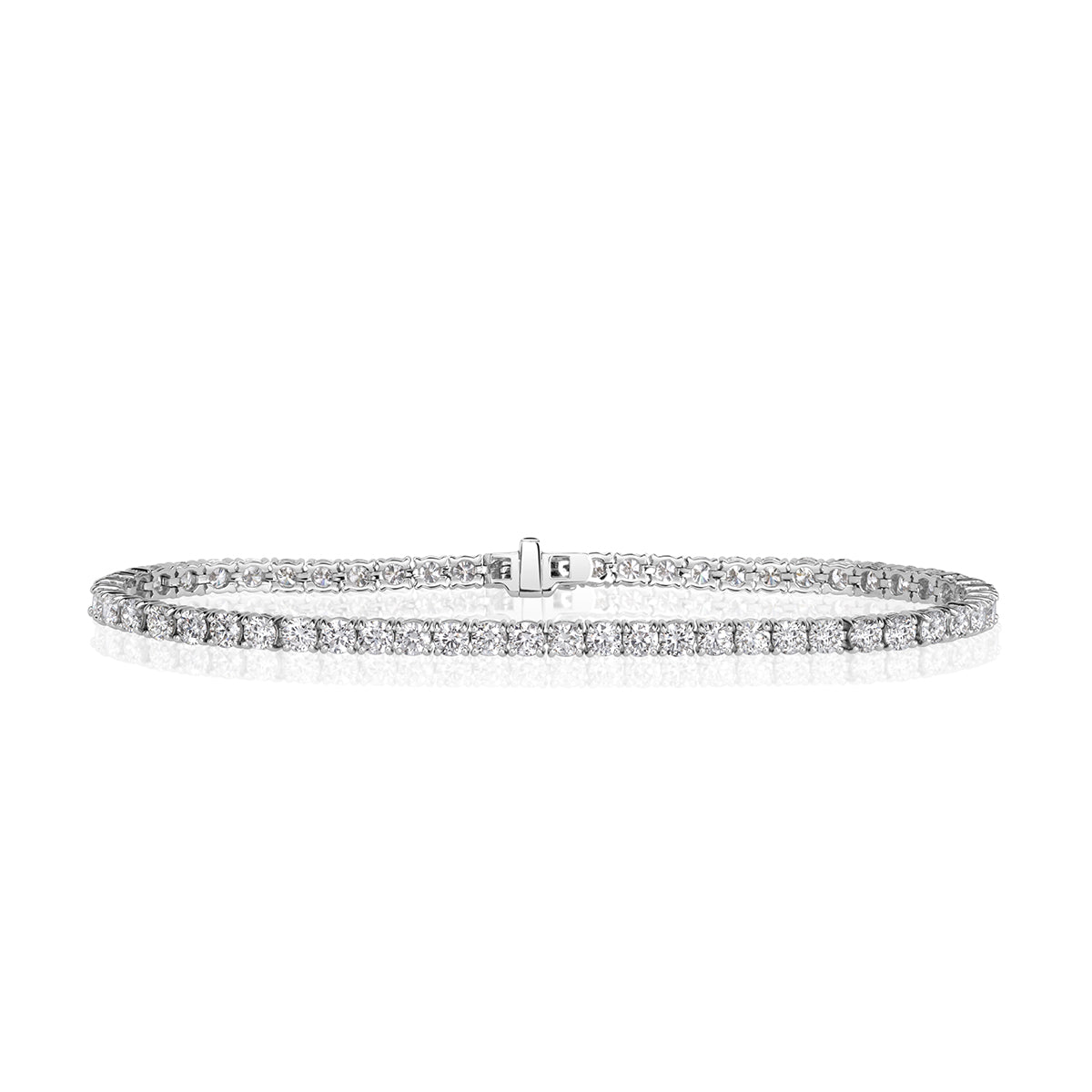 5.58ct Round Brilliant Cut Diamond Tennis Bracelet in 18k White Gold in 7.25'