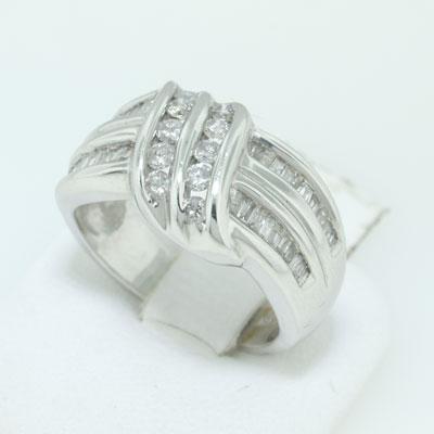 1.15ct Round Cut Diamond Ring