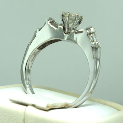 1.22ct Round Diamond Engagement Ring